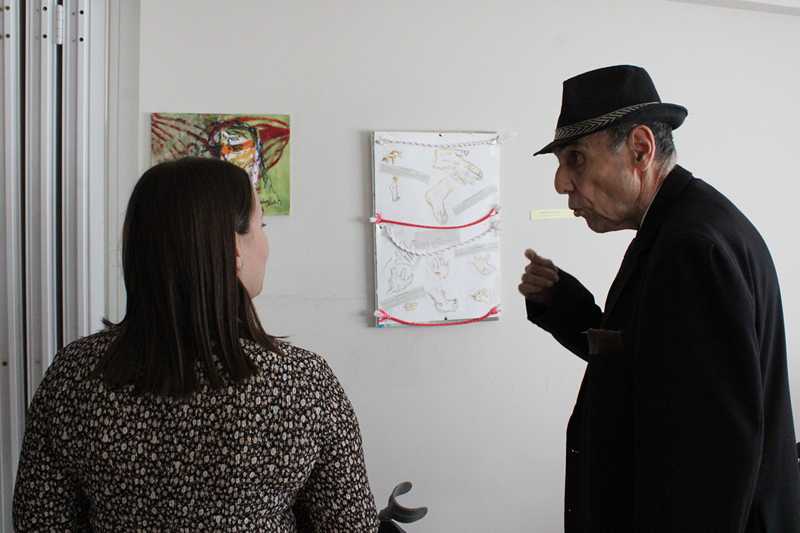  El universo pictórico de Juánfer se expone en la residencia Santa Llúcia 