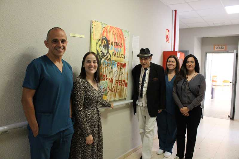  El universo pictórico de Juánfer se expone en la residencia Santa Llúcia 