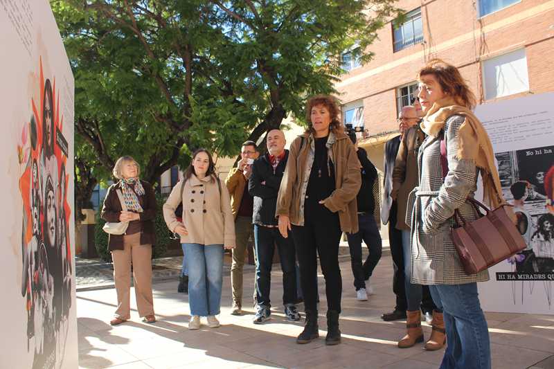 La exposición de arte en el espacio público ‘Somos marea’ se instala en la plaza Constitució