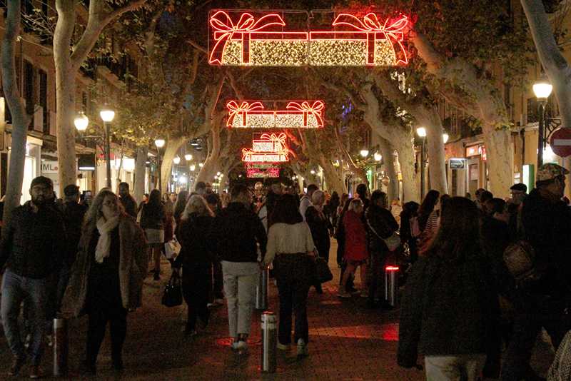 La campaña “Bonos Consumo 2025” genera un impacto de más de 500.000 euros en el comercio local