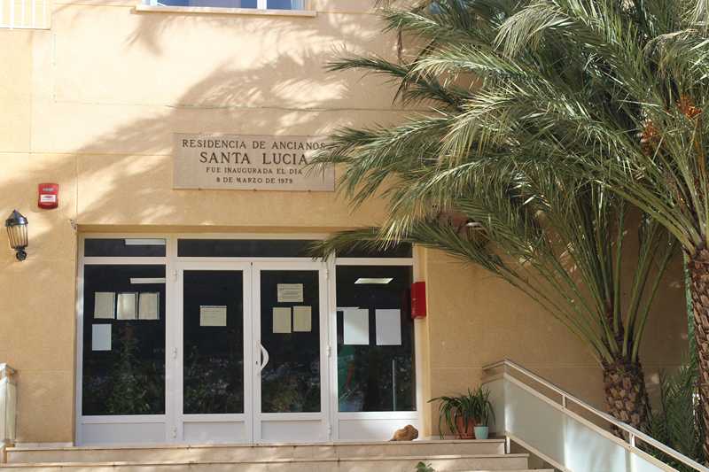  
El Ajuntament de Dénia adjudica la reforma de baños y duchas en la residencia Santa Llúcia 