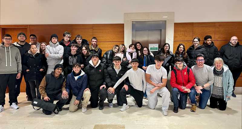  Alumnado de los ciclos de Hostelería del CIPFP de Dénia se forma en prevención de drogodependencias a través del programa “Servicio Responsable” 