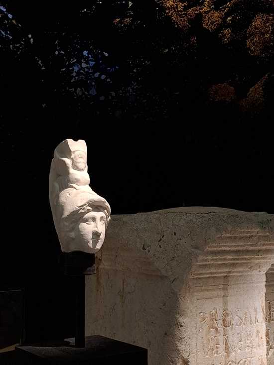  El Ajuntament programa nuevas visitas guiadas a la exposición ‘Dénia, Arqueologia i Museu’ en el MARQ de Alicante 