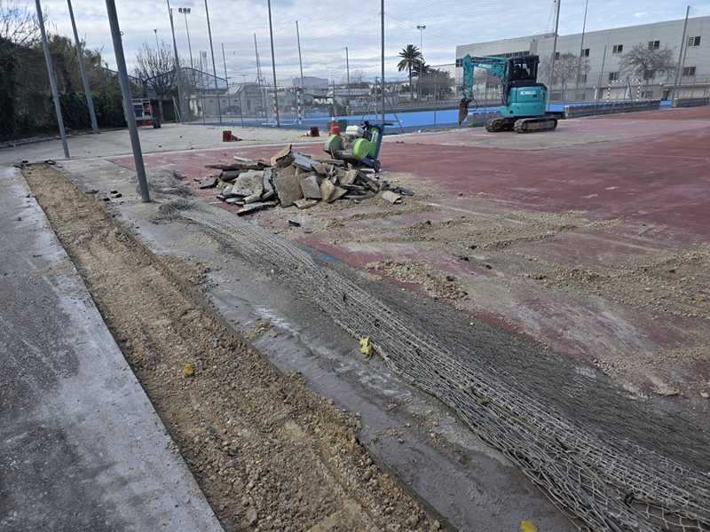 Dénia inicia les obres de remodelació de la tercera pista esportiva de Madrigueres Sud