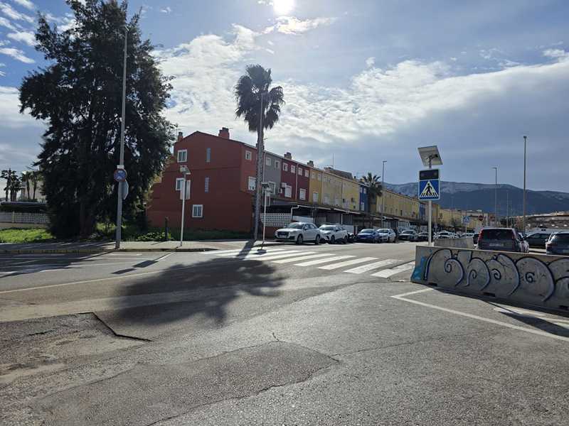  El Ajuntament de Dénia comienza la instalación de pasos de peatones inteligentes en 38 puntos estratégicos del término municipal 