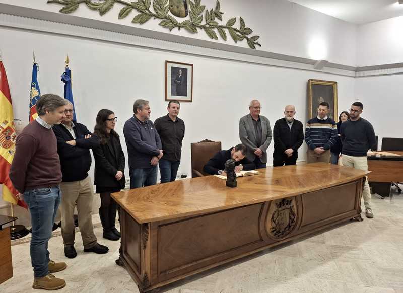  Recepción a Carlo d’Ursi, ganador del premio Goya 2026 al mejor cortometraje documental con ‘El Santo’ 