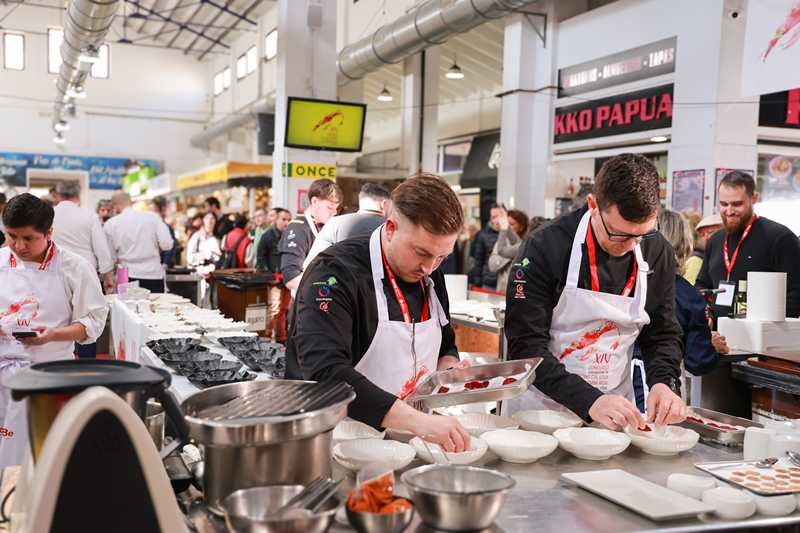  Jesús Iván Anaya cocinando el plato ganador 