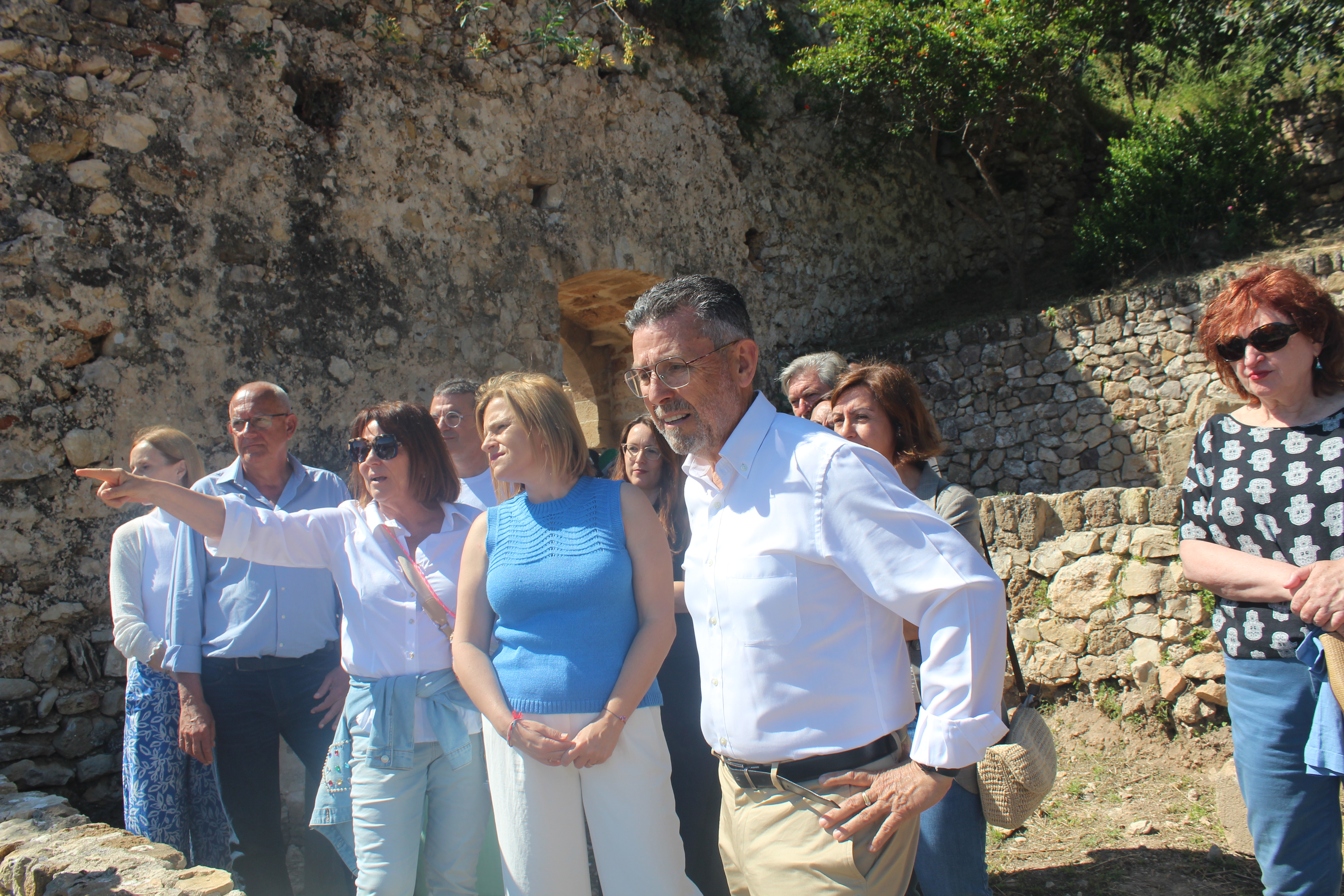 El projecte de restauració del Verger Baix del Castell de Dénia deixa al descobert un conjun...