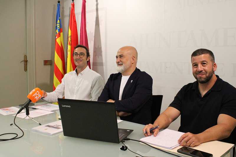  Scotto, Durá y Estruch en la presentación del nuevo plan de servicio de BusDénia 