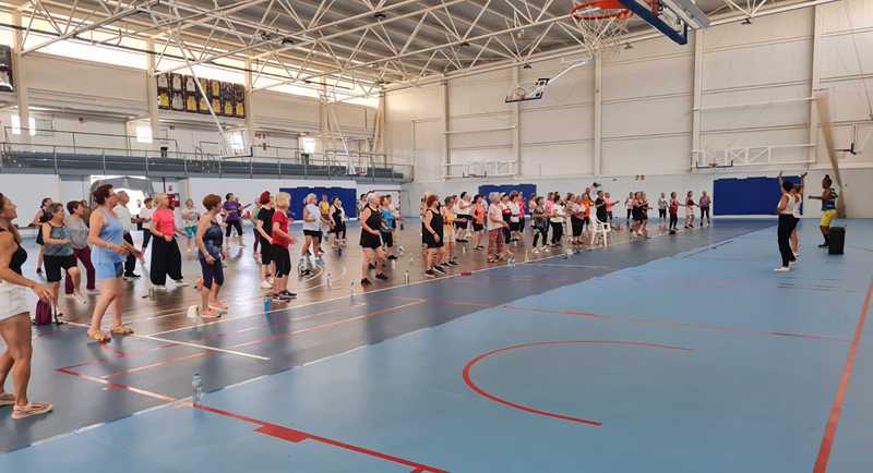 Dénia abre las inscripciones de los programas deportivos municipales para la temporada 2026-...