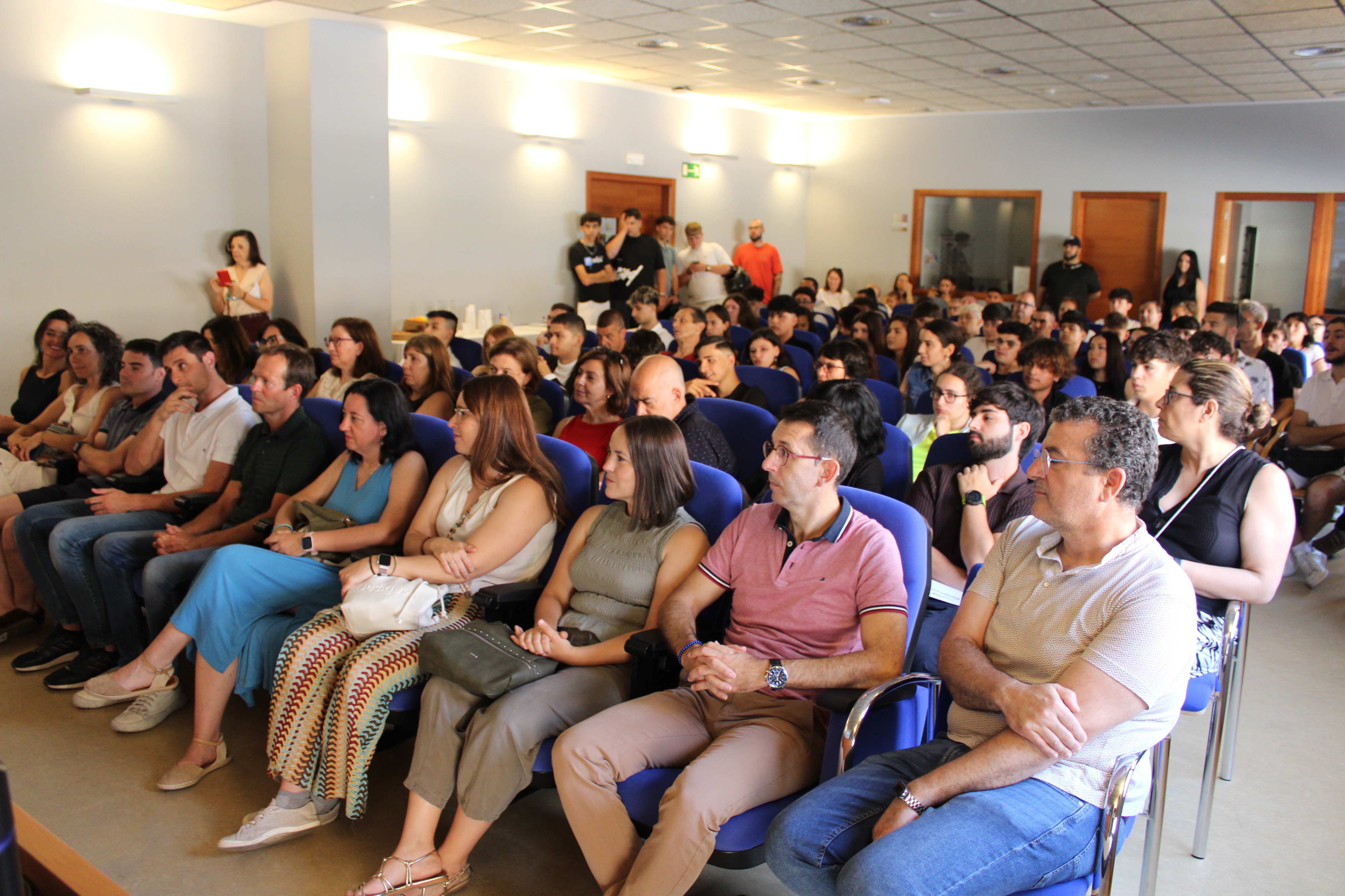 Cloenda de les accions formatives de Creama Dénia destinades a joves, persones desocupades i...