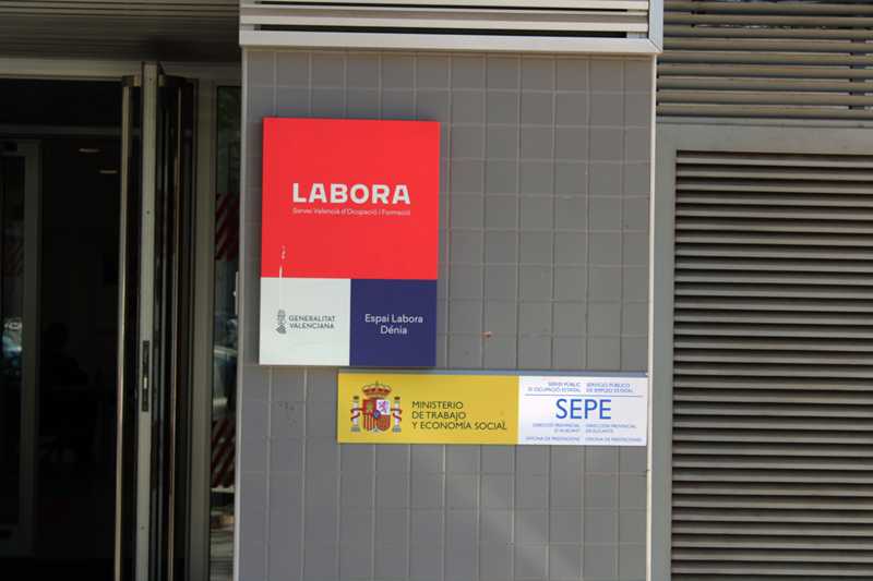 Foto Els programes de subvencions de Labora permeten a l'Ajuntament de Dénia la contractació de d...