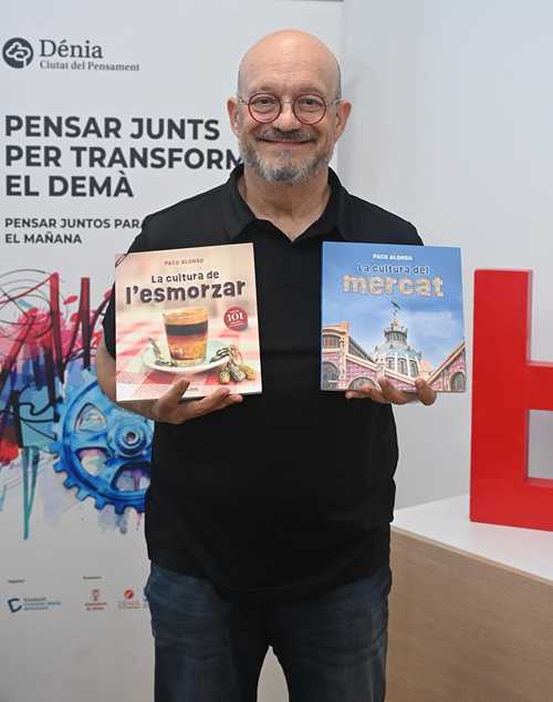  Paco Alonso alaba la buena salud del mercado de Dénia ante un panorama nada alentador