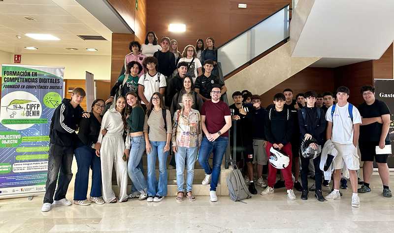 Foto Formació en el programa ‘Servei Responsable’ per a l’alumnat dels cicles formatius d’Hostale...
